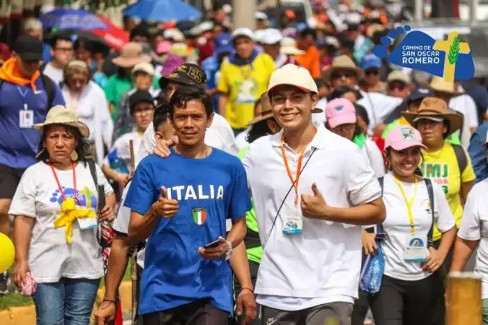 Los peregrinos caminaron este jueves hasta Cojutepeque, en el departamento de Cuscatlán. / Cortesía de Camino de Monseñor Romero.