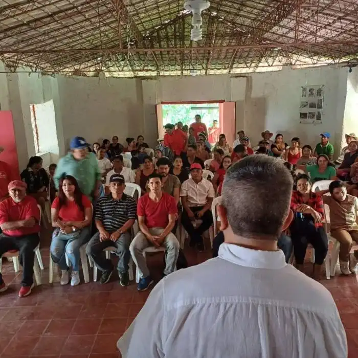 Gira nacional del secretario general del FMLN, Manuel Flores. / FB.