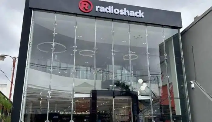 Grupo Unicomer asume la operación de RadioShack en Estados Unidos. /Unicomer,image_description: