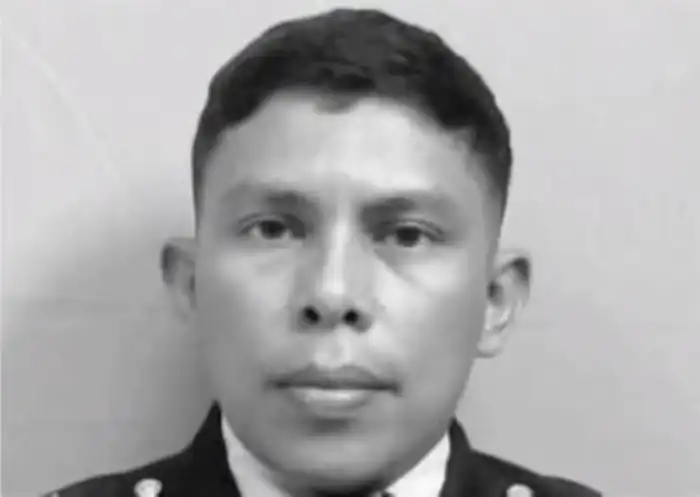 Jonathan Alexander Raymundo Morán, teniente piloto de aviación