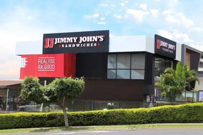 El nuevo restaurante Jimmy John039s en la plaza Luceiro, en la avenida Masferrer de San Salvador./DEM,image_description: