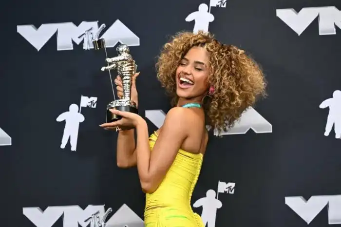 La sudafricana Tyla también ganó al Mejor Afrobeats por 