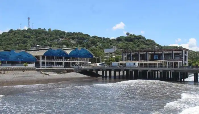 En el complejo turístico del Puerto de La Libertad se ubicará un restaurante estadounidense. /Francisco Valle