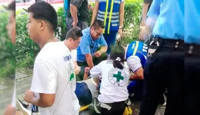 Los lesionados por atendidos por elementos de Cruz Verde y el SEM. /Cortesía de Cruz Verde. 