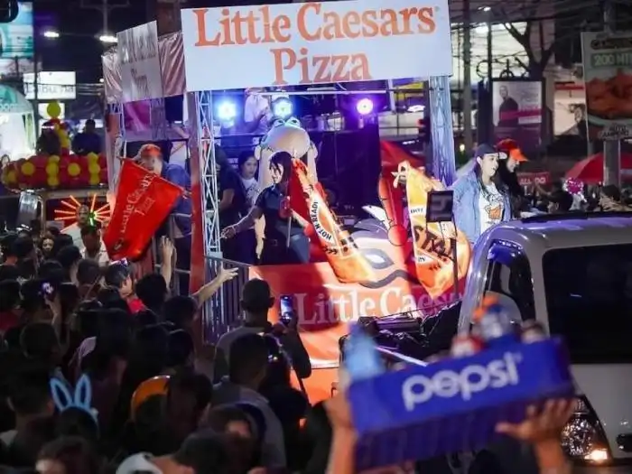 En el desfile desarrollado en la Avenida Roosevelt participaron distintas carrozas. / Foto de: Carnaval de San Miguel.