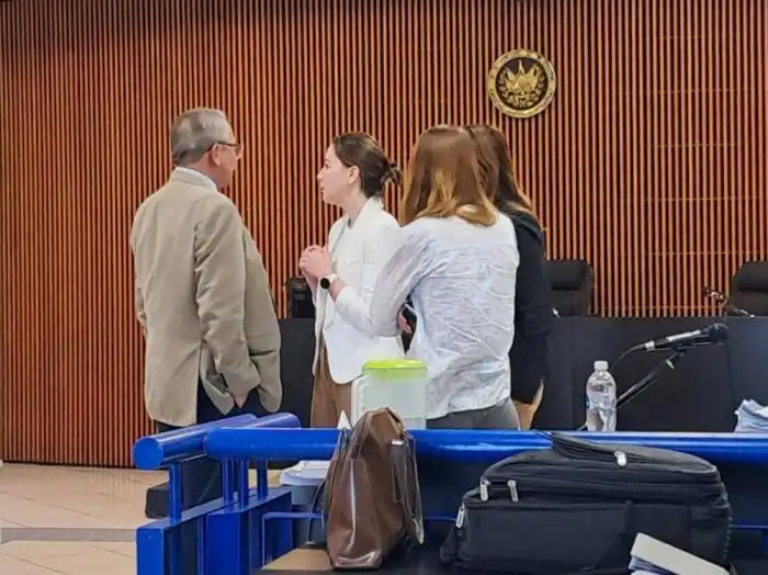 La esposa de Muyshondt presenció la instalación del juicio. /Dania Quehl