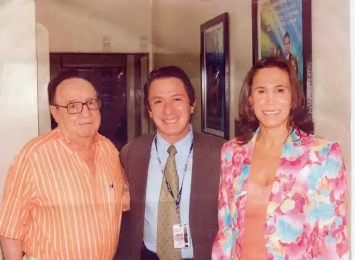 Escamilla Simeri era especial admirador de Roberto Gómez Bolaños y su esposa Florinda Meza, por lo que también llegó a conocerles.